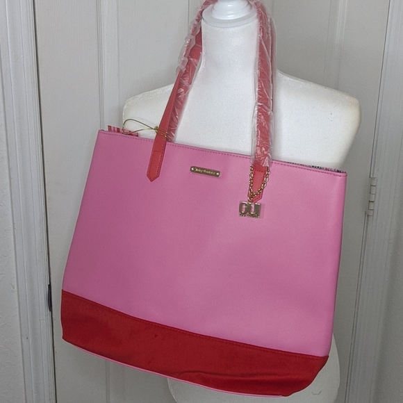 Handbags - Juicy Couture Tote